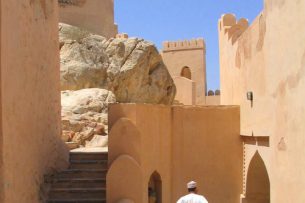 Das Smartphone im Urlaub sicher nutzen